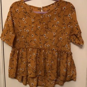 Romwe blouse size M but fits like a small